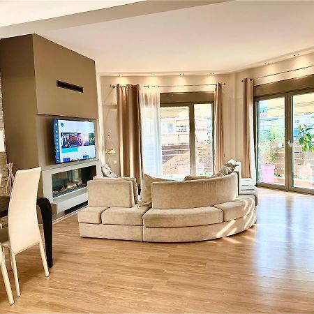 Cozy Apartment With Parking Near The City Center Атина Екстериор снимка