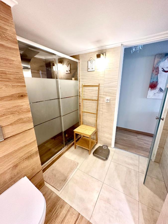 Cozy Apartment With Parking Near The City Center Атина Екстериор снимка