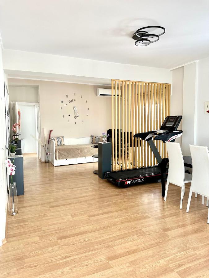 Cozy Apartment With Parking Near The City Center Атина Екстериор снимка