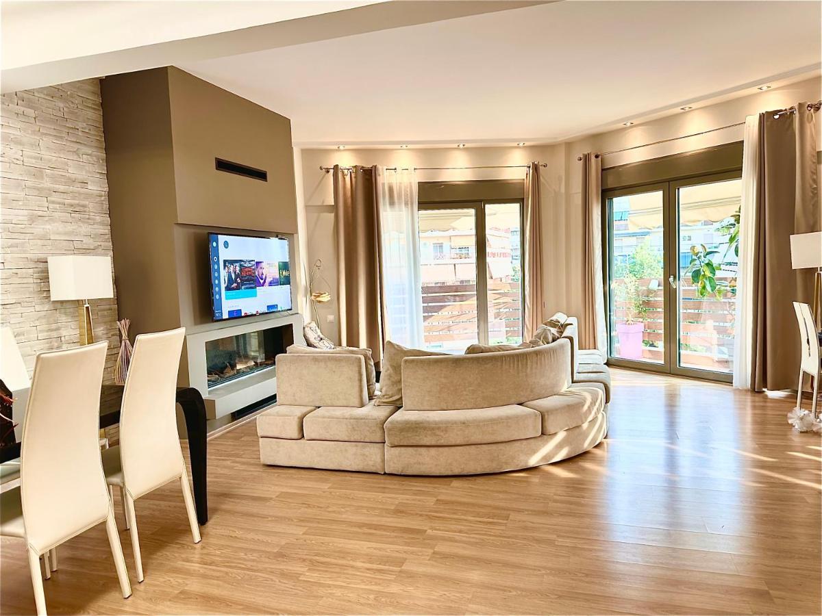 Cozy Apartment With Parking Near The City Center Атина Екстериор снимка